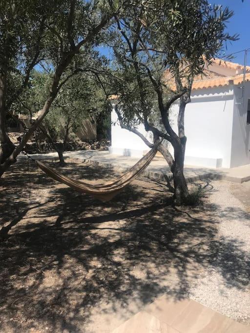 Πέτρινη Κατοικία Στην Αίγινα - Stone House In Aigina Khloi Экстерьер фото