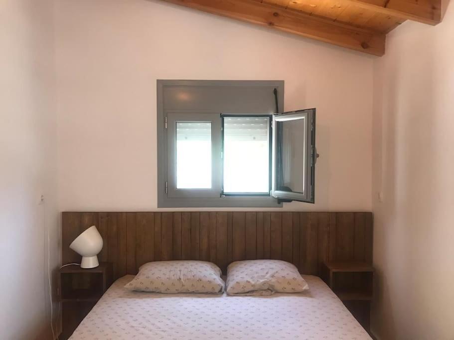 Πέτρινη Κατοικία Στην Αίγινα - Stone House In Aigina Khloi Экстерьер фото